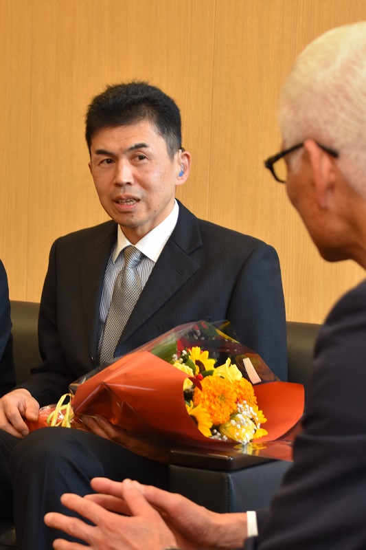 20251029デフリンピック大崎英人選手表敬訪問1